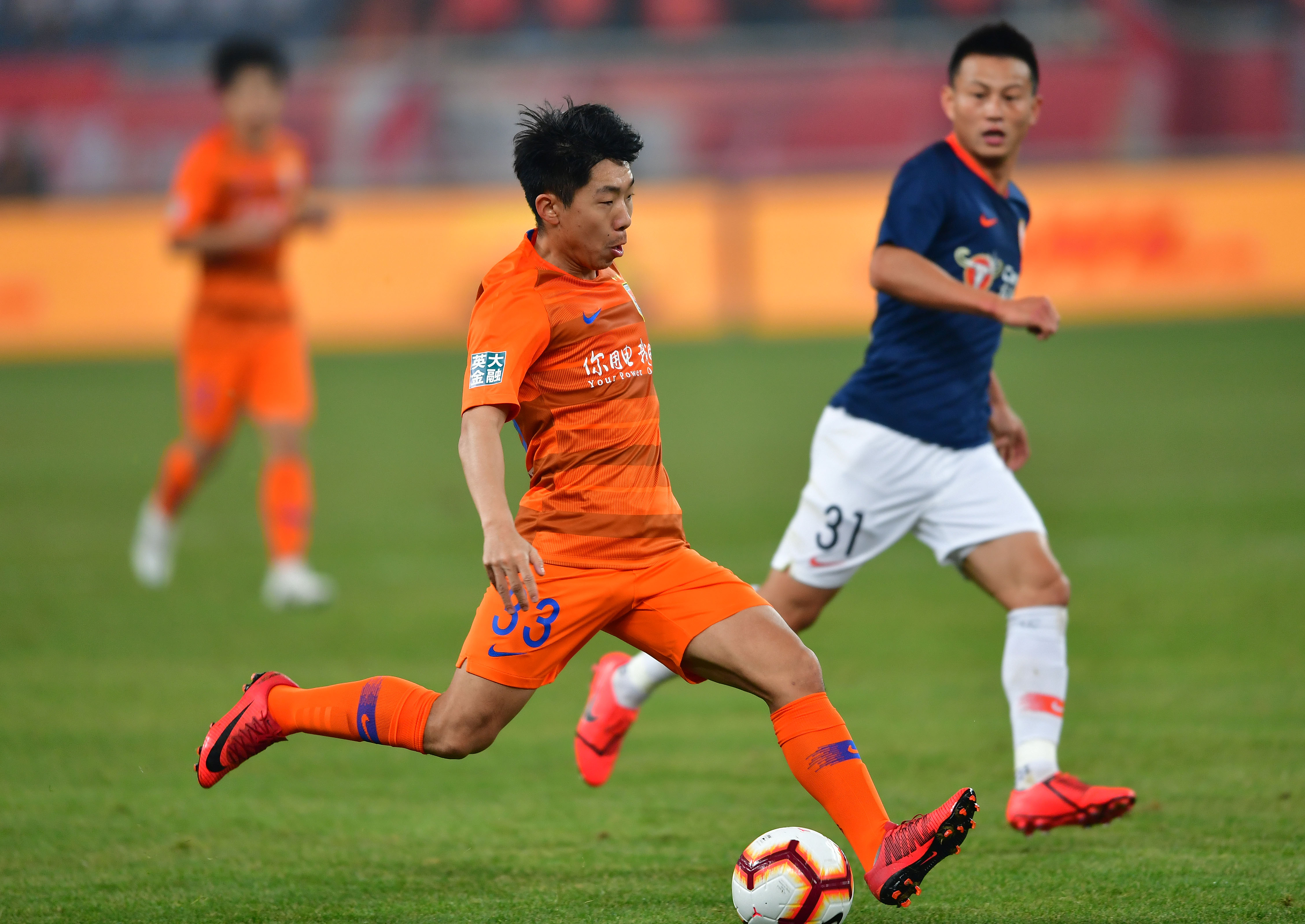 西甲：皇马主场2-1击败皇家贝蒂斯（西甲：皇马主场2-1力克皇家贝蒂斯）