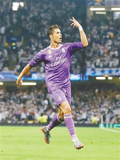 记者：加图索准备征召帕莱斯特拉，已派意大利队球探多次考察（记者：加图索拟征召帕莱斯特拉，意大利队球探已频繁考察）