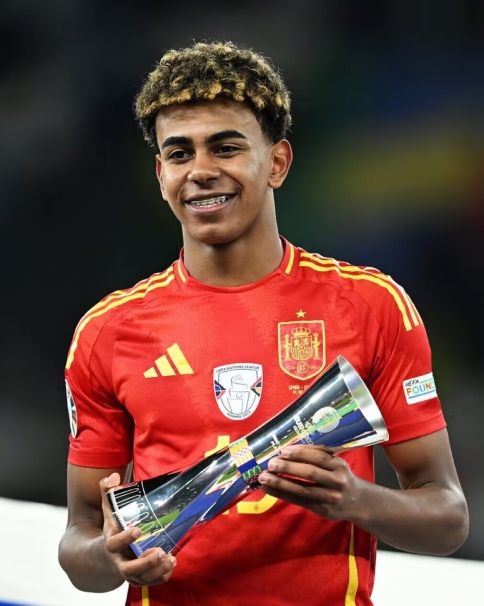 国米近8场对西班牙球队仅1负，近18场欧冠小组赛／联赛也仅1负（国际米兰近8次对阵西班牙球队仅败1场，欧冠小组赛／联赛近18场亦仅一败）