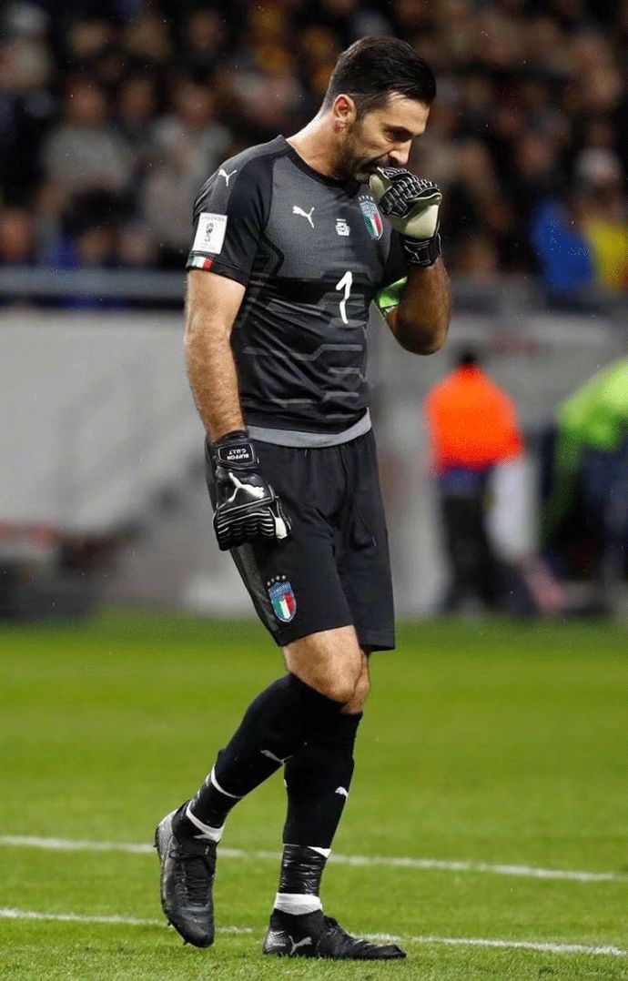 巴媒：内马尔不顾队医建议进行训练，他想出战周五关键保级战（巴媒：内马尔违背队医建议坚持训练，力争出战周五保级生死战）