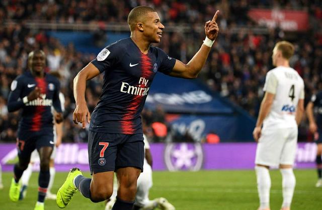 阿莫林：我对目前的门将储备很满意，不让梅努首发是有原因的（阿莫林：对门将阵容很满意，未安排梅努首发自有考量）